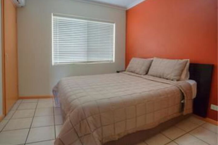 Room 16 of 23