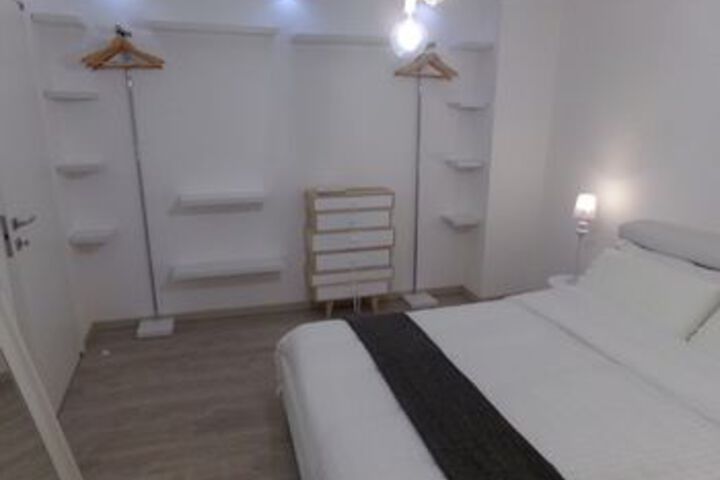 Room 9 of 23
