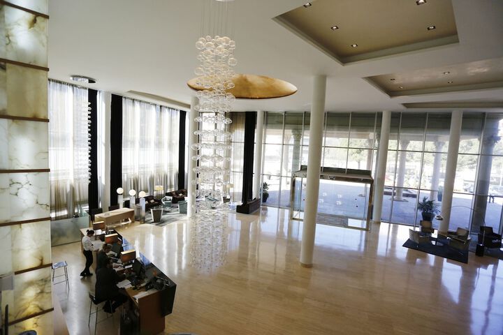 Lobby Photo