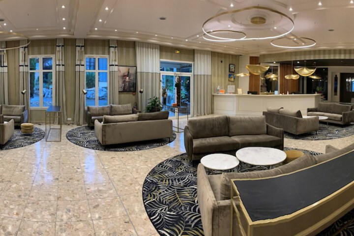 Hotel Lobby