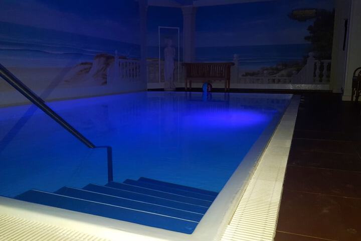 Hotel Pool