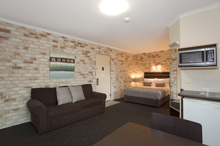Room 16 of 47