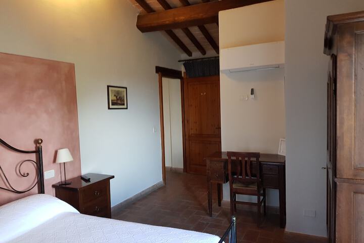 Room 11 of 72