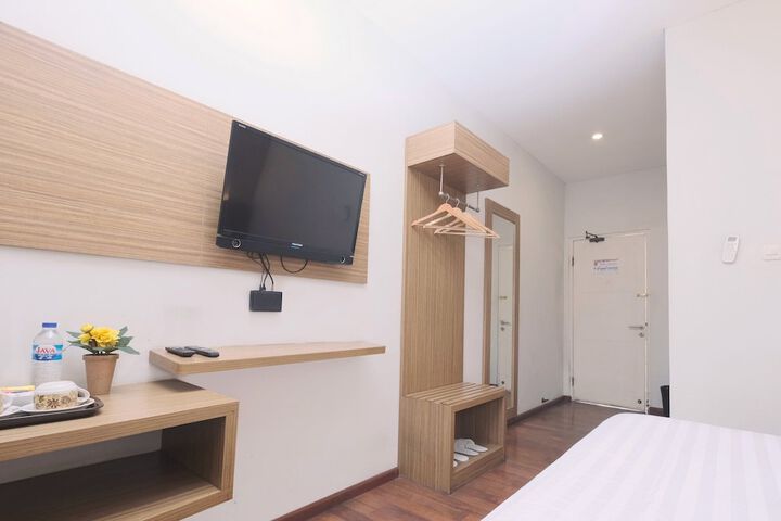 Room 5 of 29