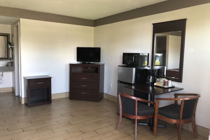 Room 60 of 114