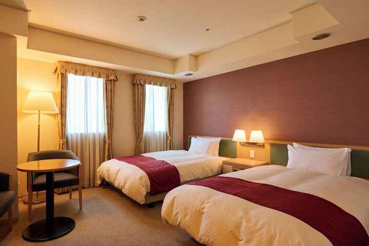 Room 17 of 60