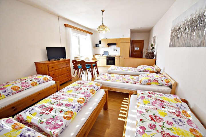 Room 45 of 86