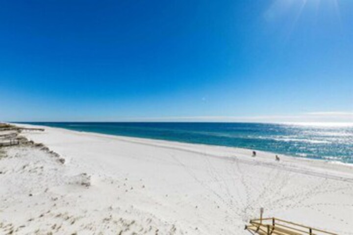 Beach 53 of 156