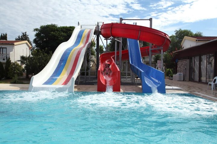 Pool 36 of 53