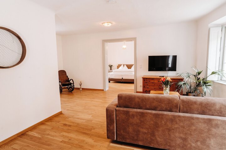 Room 18 of 38