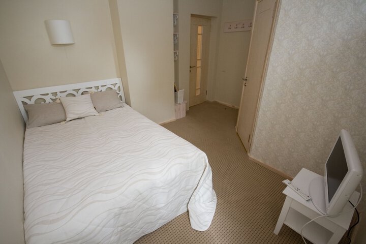 Room 18 of 62