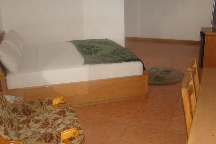 Room 7 of 29