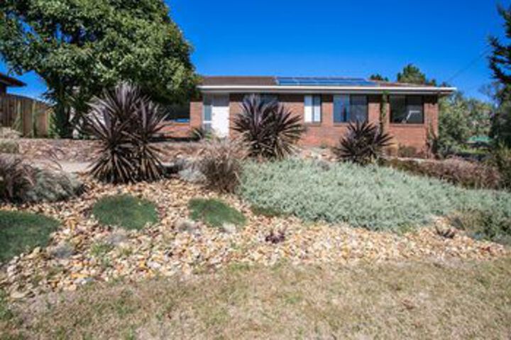 Fairhills NEW LISTING beautifully styled