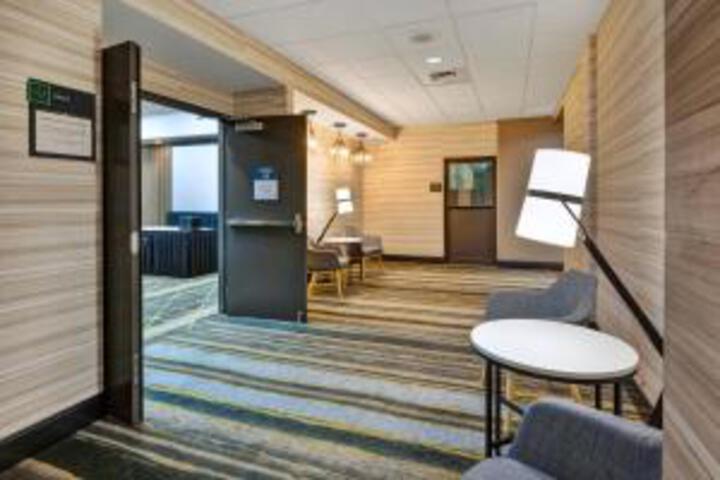 Hotel 8 of 33
