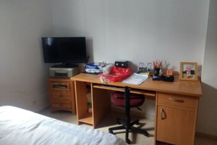 Room 11 of 18