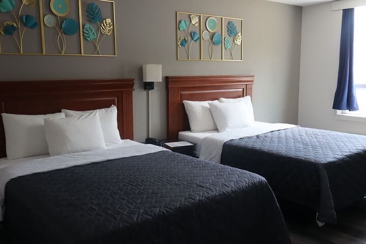Room 7 of 28