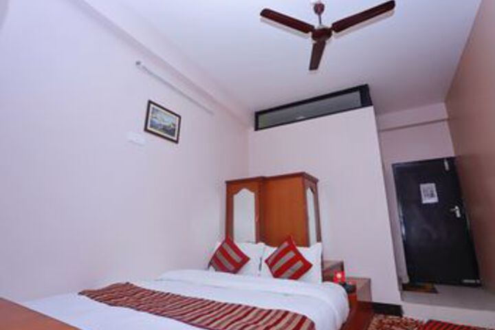 Room 27 of 54