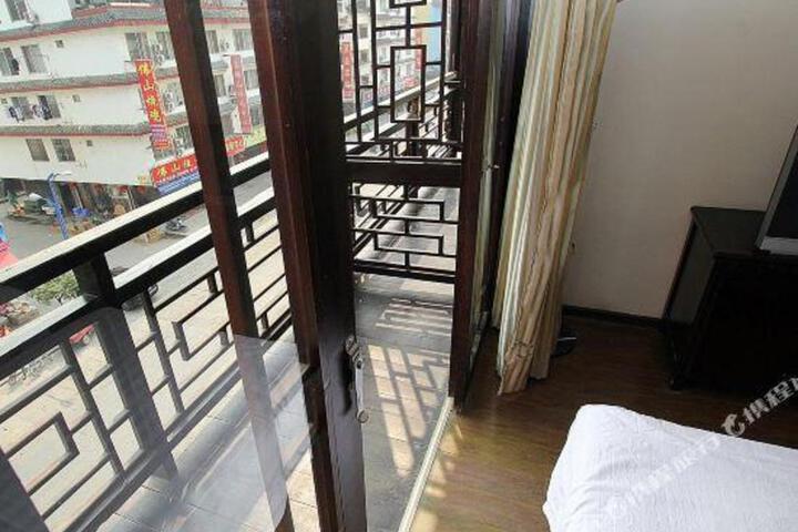 Katys Hotel