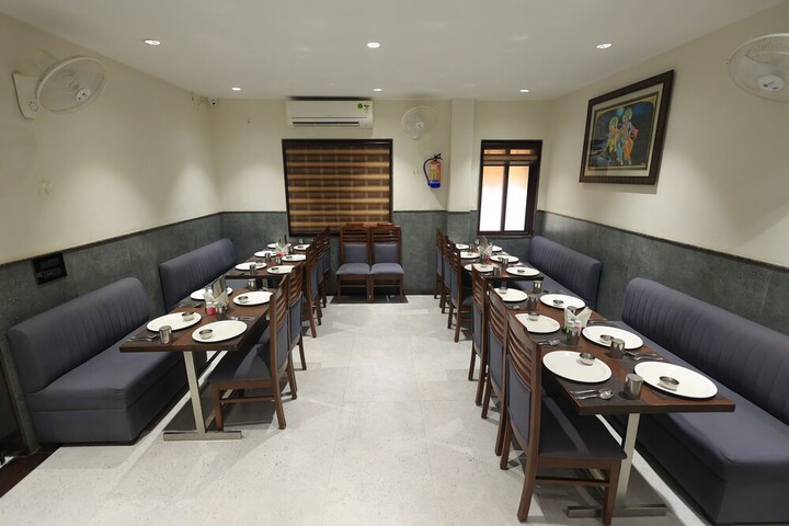 Dining 107 of 136