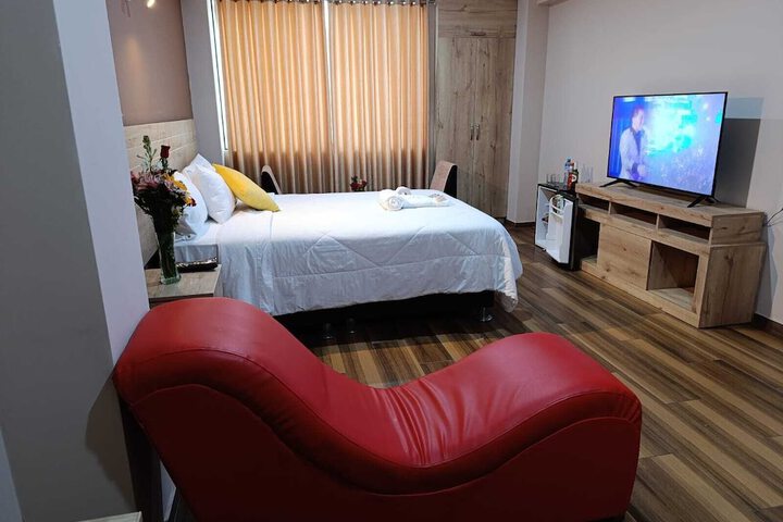 Room 27 of 74