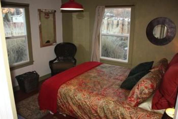 Room 5 of 37
