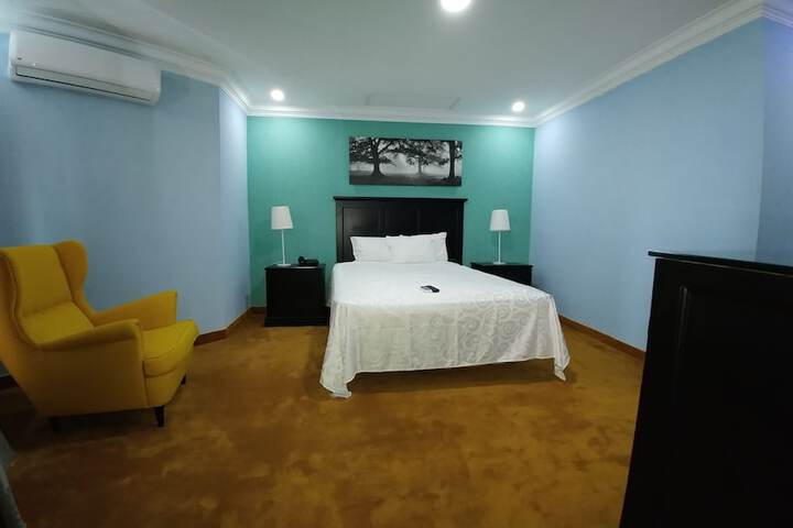 Room 19 of 36