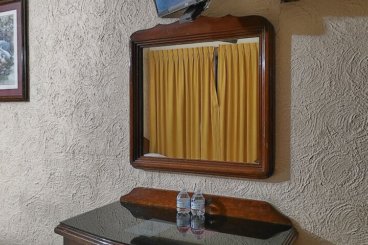 Room 18 of 90