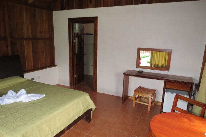 Room 4 of 27