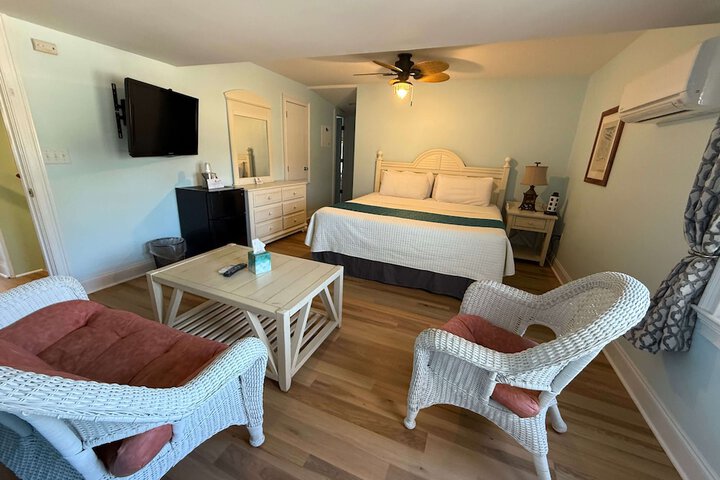 Room 28 of 147