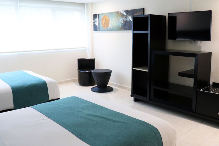 Room 19 of 64