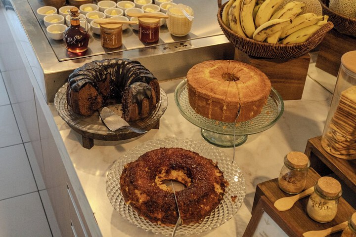 Breakfast/Coffee Service 55 of 75