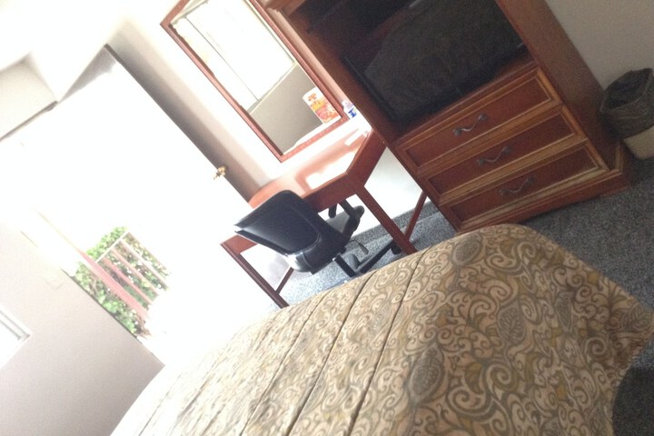 Room 5 of 26