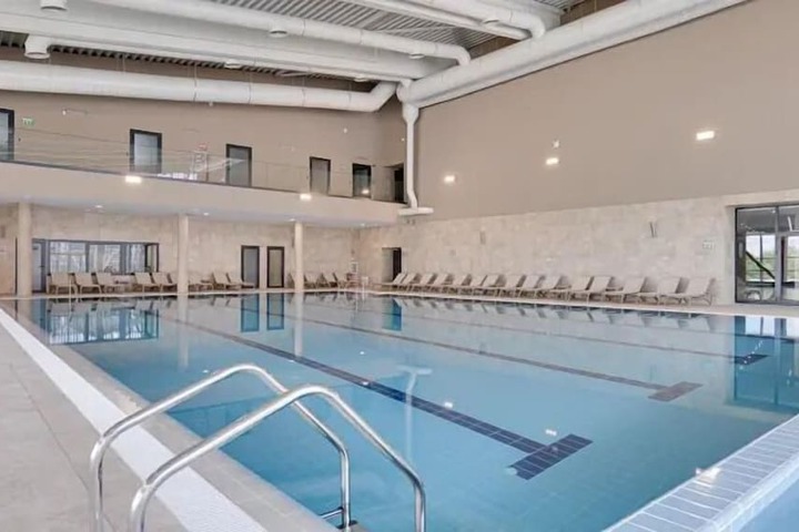 Pool 13 of 38