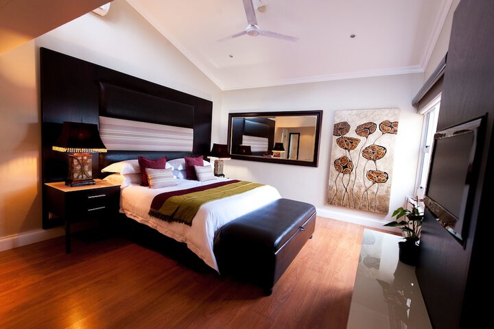 Room 10 of 46