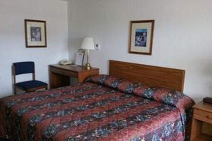 Room 9 of 44