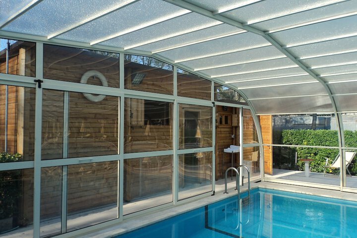 Pool 29 of 42