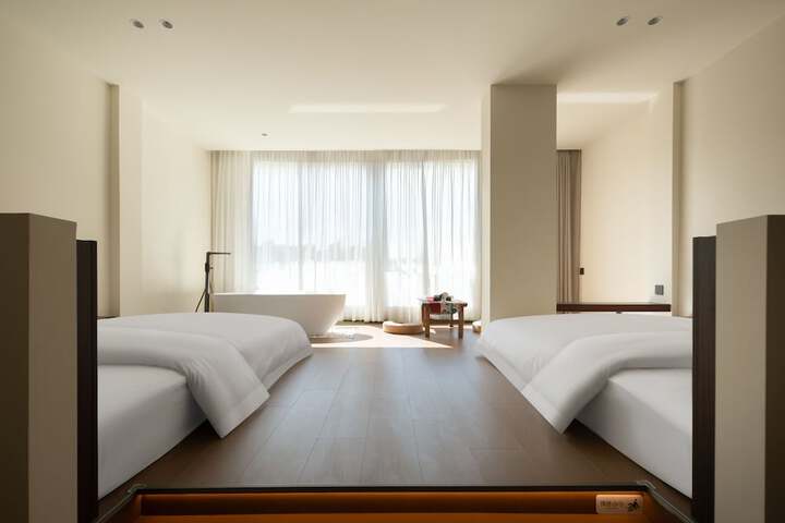 Room 48 of 68