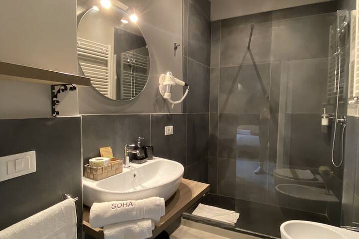 Room 45 of 48