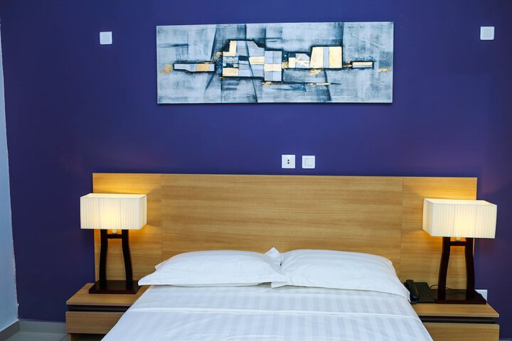 Room 5 of 31