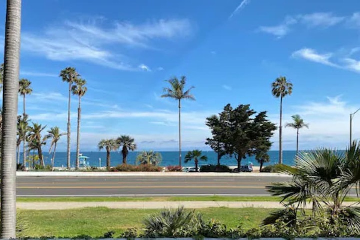 Beach/ocean view