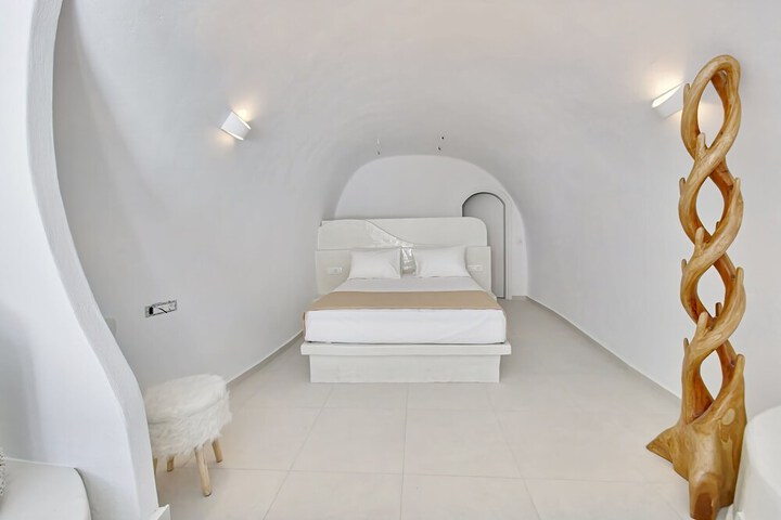 Room 17 of 189