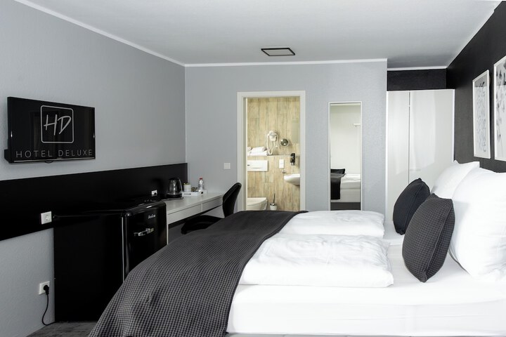 Room 6 of 23