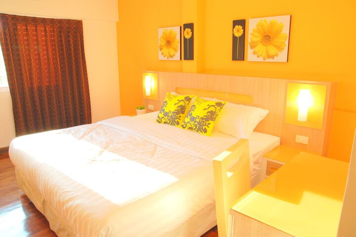 Room 4 of 34