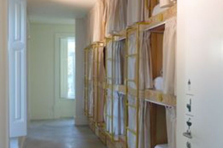 Room 25 of 119