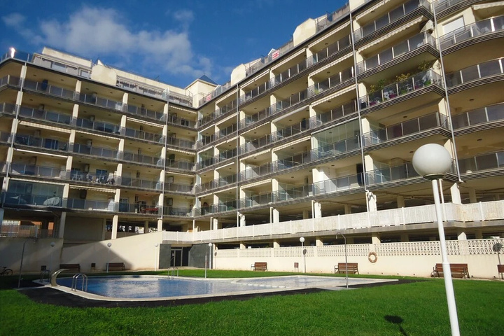 Paseo Maritimo Frontal LEK