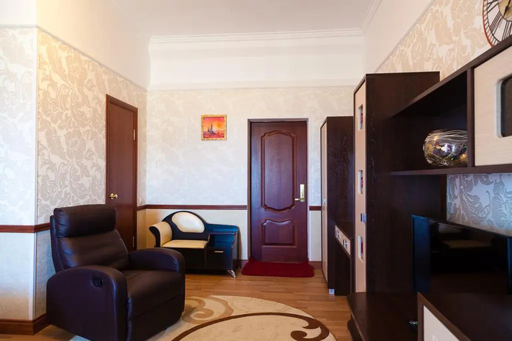 Room 7 of 17