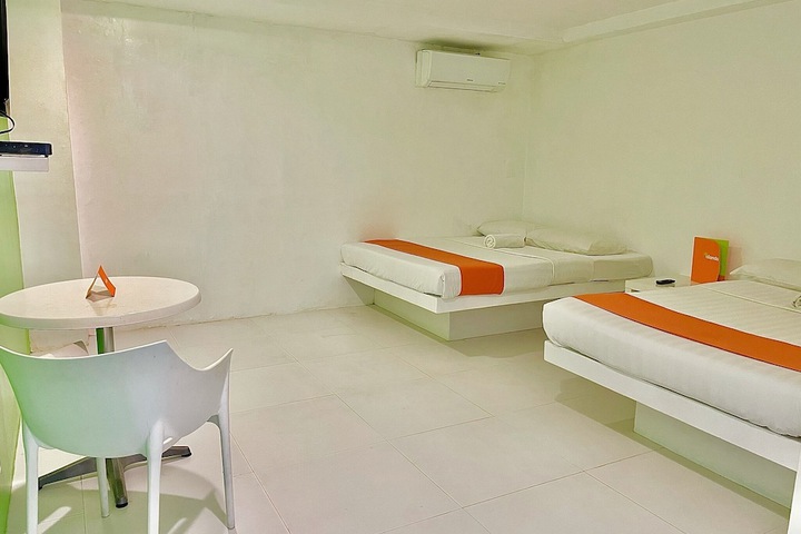 Room 14 of 35