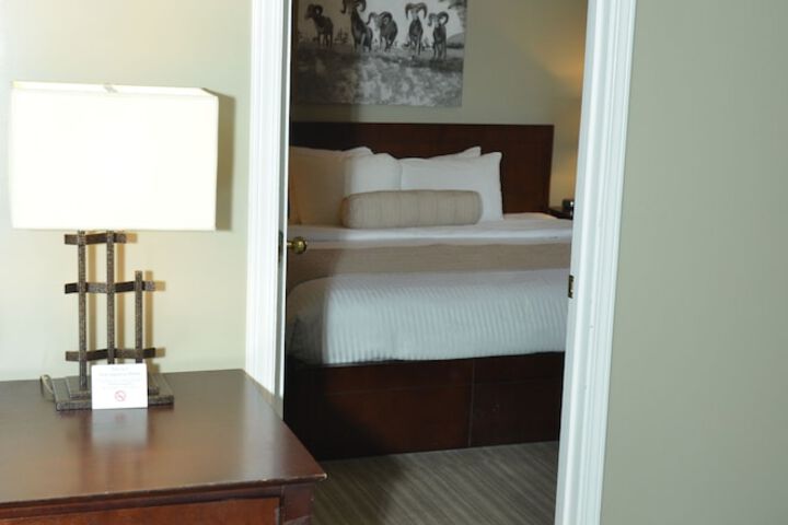 Room 10 of 78