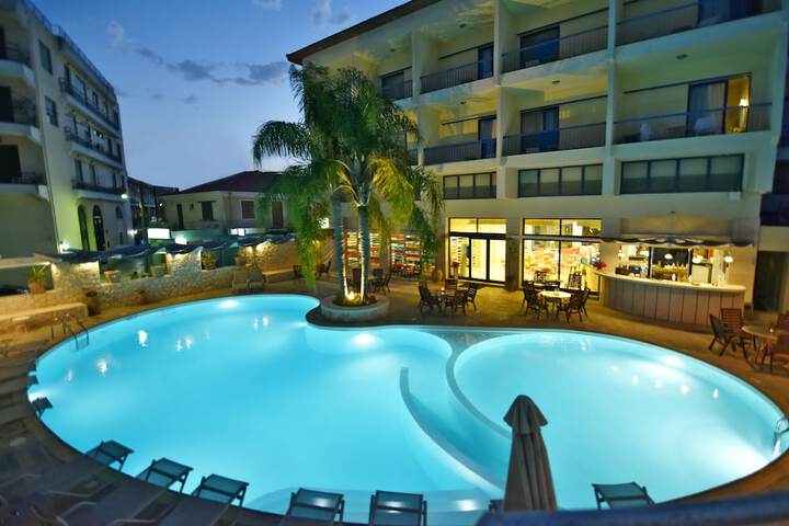 Pool 39 of 65
