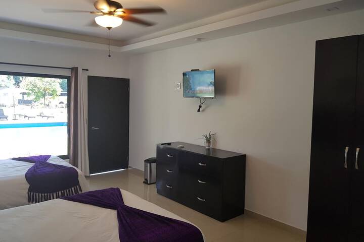 Room 8 of 68